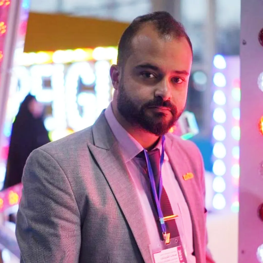 آقای قاسم زاده